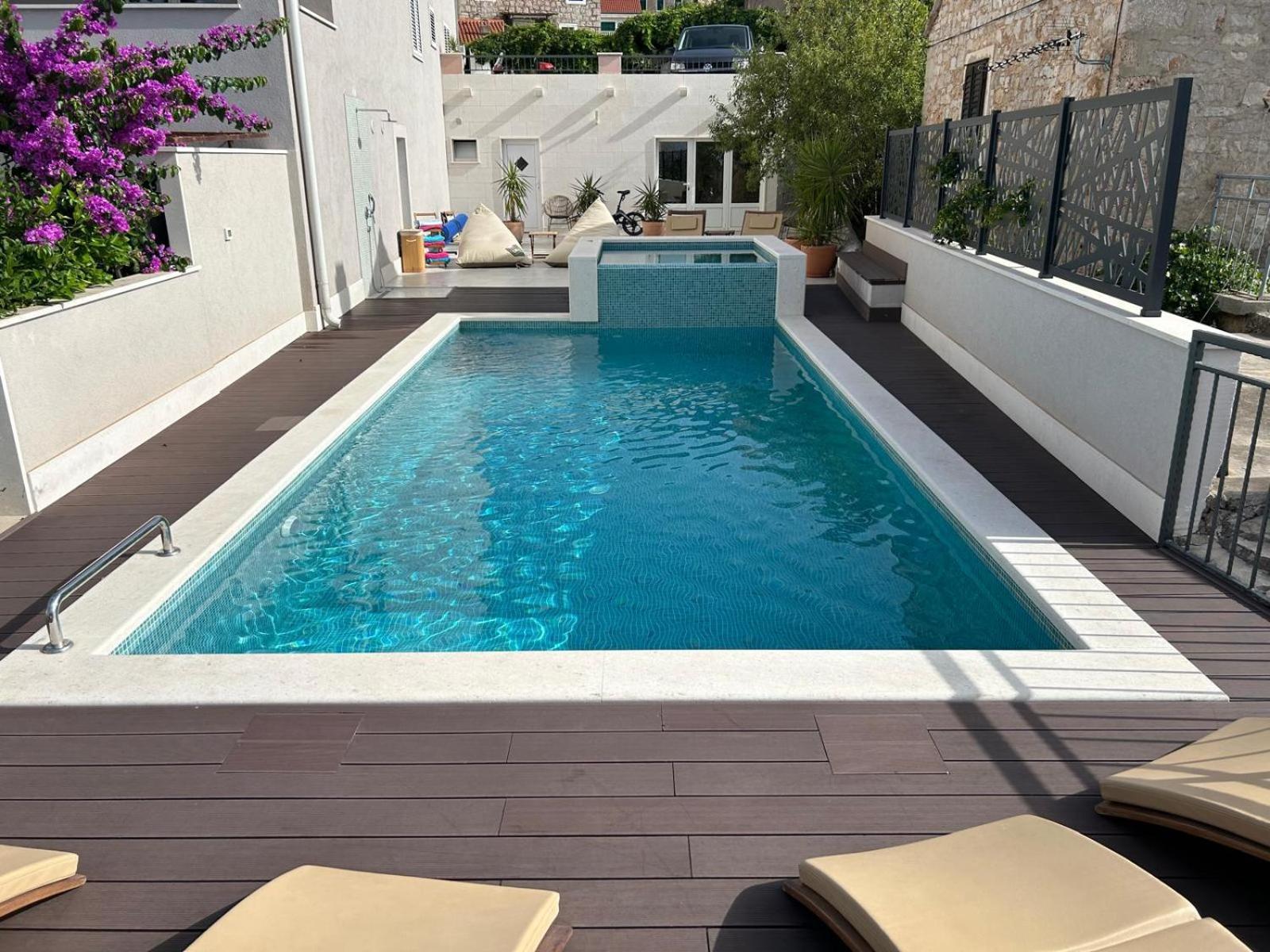 Bol Summer Residence Luaran gambar
